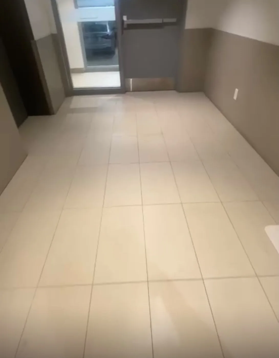 Floor after professional cleaning - project 2